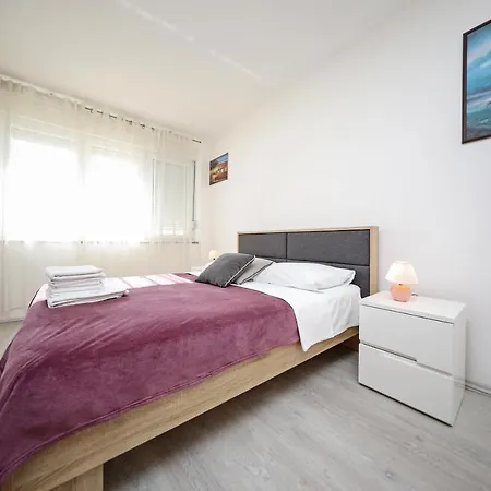 Luxury Penthouse Nela With Sea View アパート