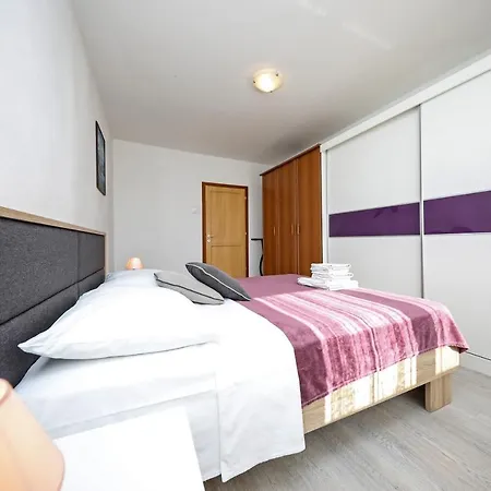 Luxury Penthouse Nela With Sea View アパート ザダル