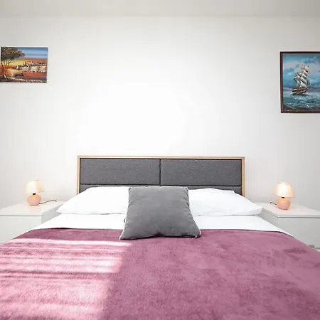 Luxury Penthouse Nela With Sea View