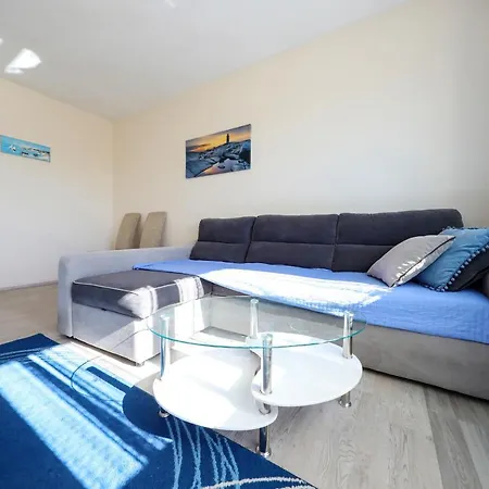 アパート Luxury Penthouse Nela With Sea View ザダル