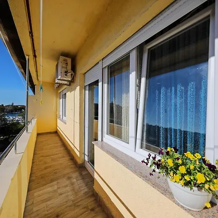 Luxury Penthouse Nela With Sea View アパート *