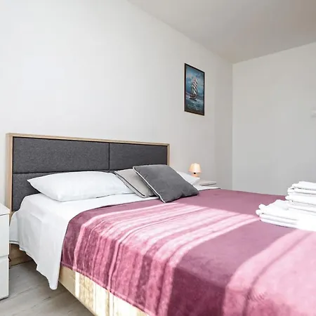 Luxury Penthouse Nela With Sea View アパート *